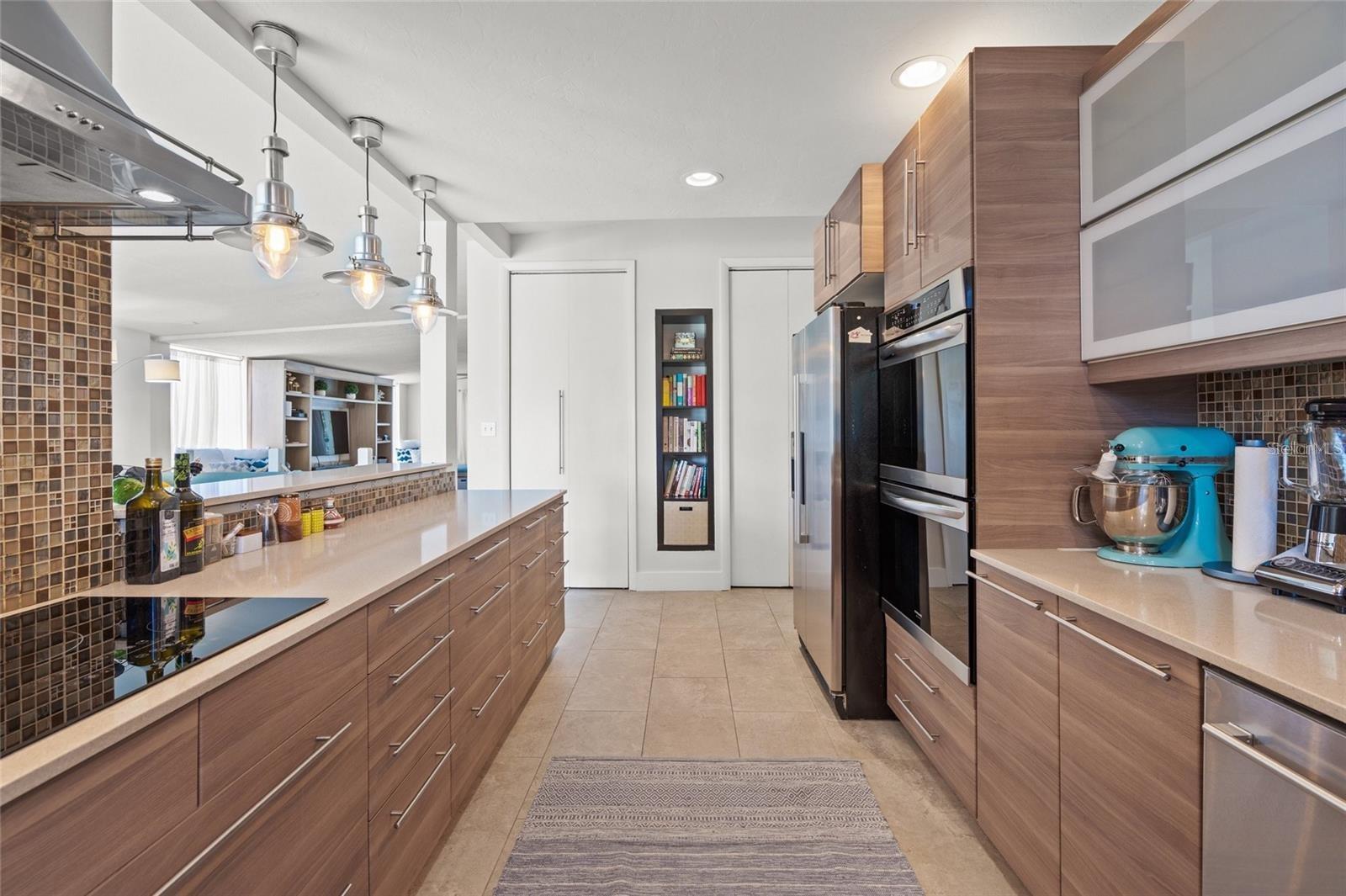 4801 SARASOTA AVE — photo 12