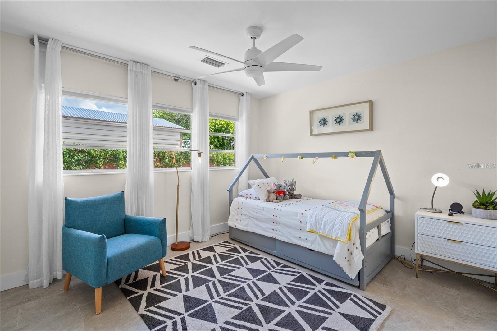 4801 SARASOTA AVE — photo 24