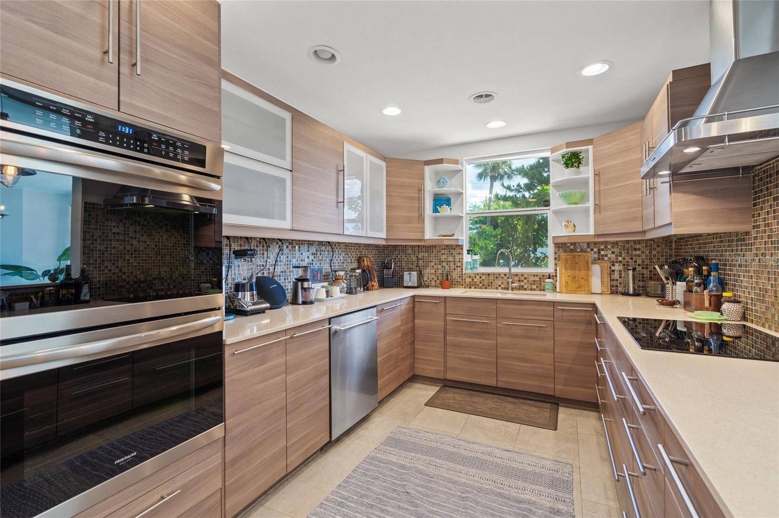 4801 SARASOTA AVE — photo 10