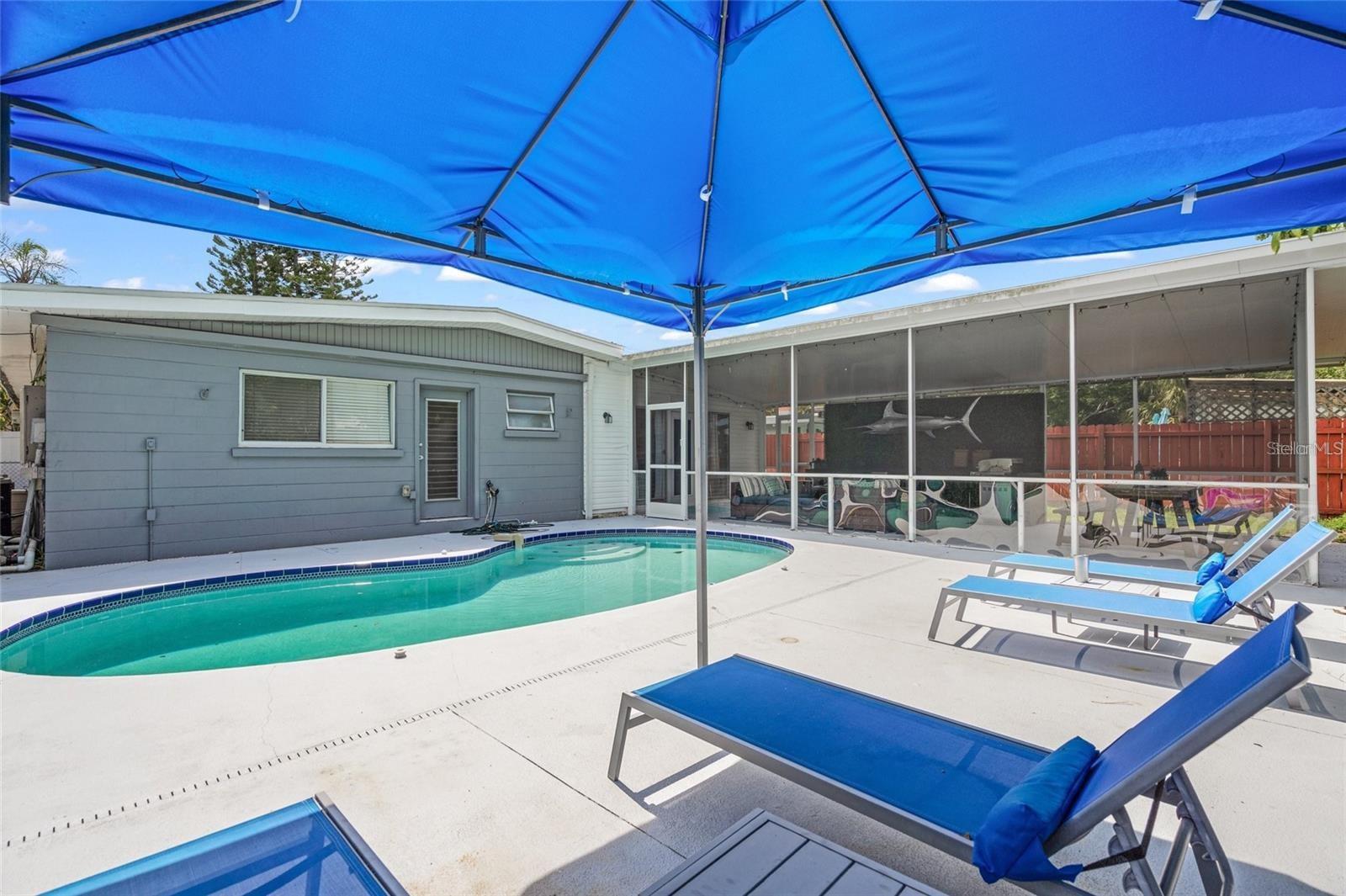 4801 SARASOTA AVE — photo 32