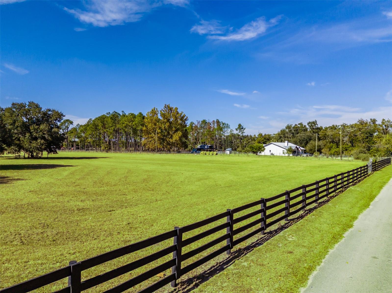 3527 POWERLINE RD — photo 8