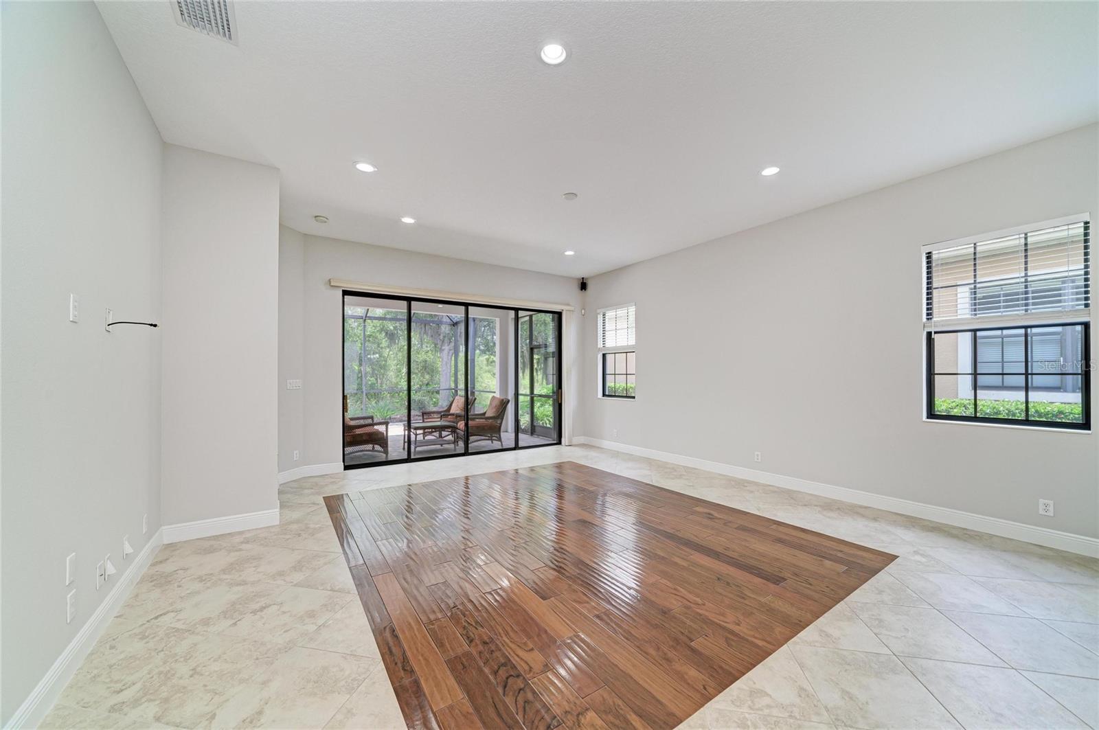 7361 WEXFORD CT — photo 24