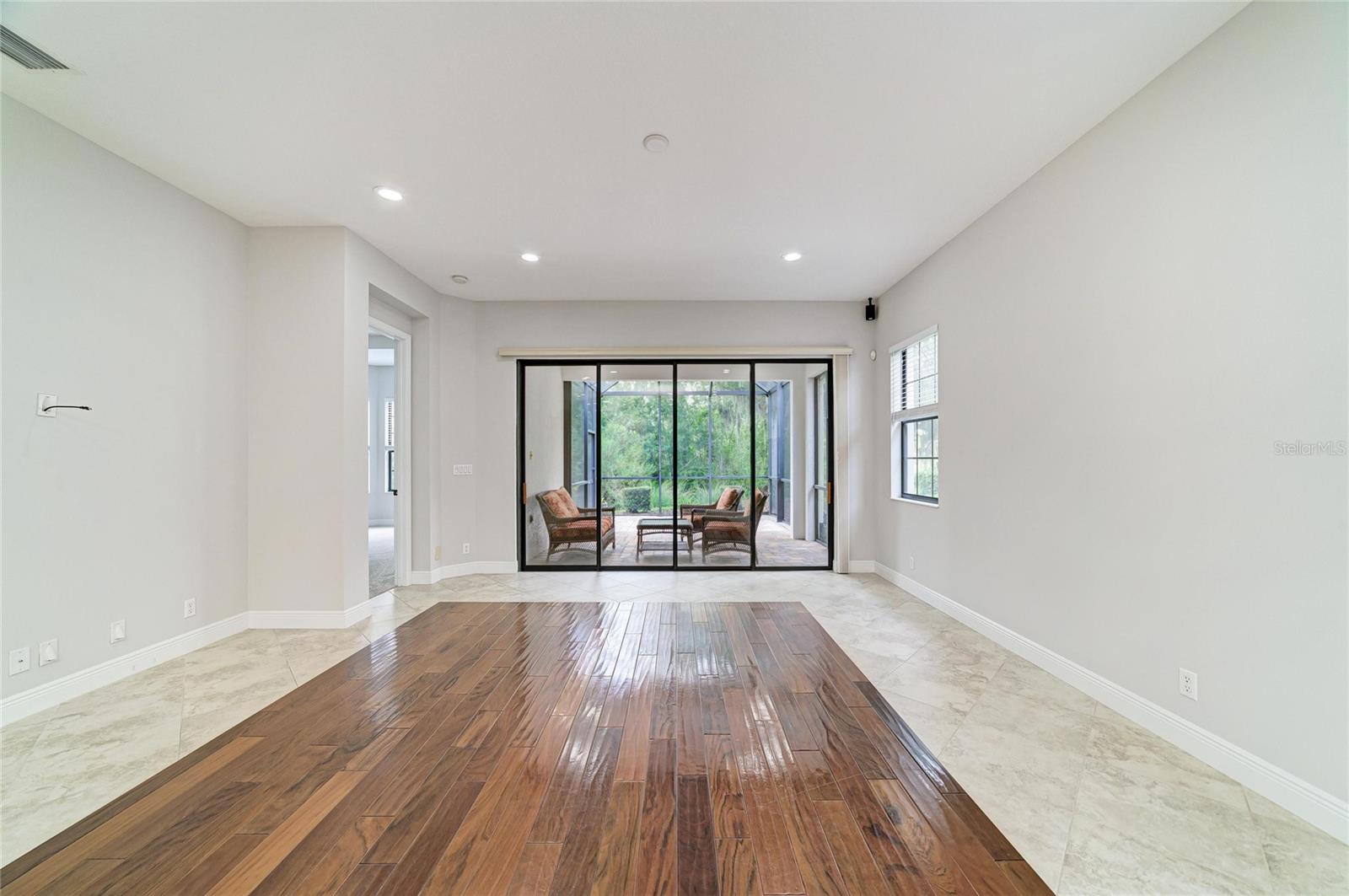 7361 WEXFORD CT — photo 25