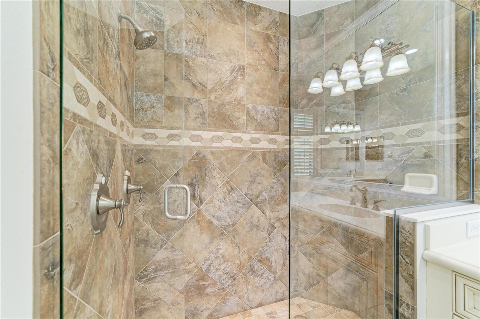 7361 WEXFORD CT — photo 36