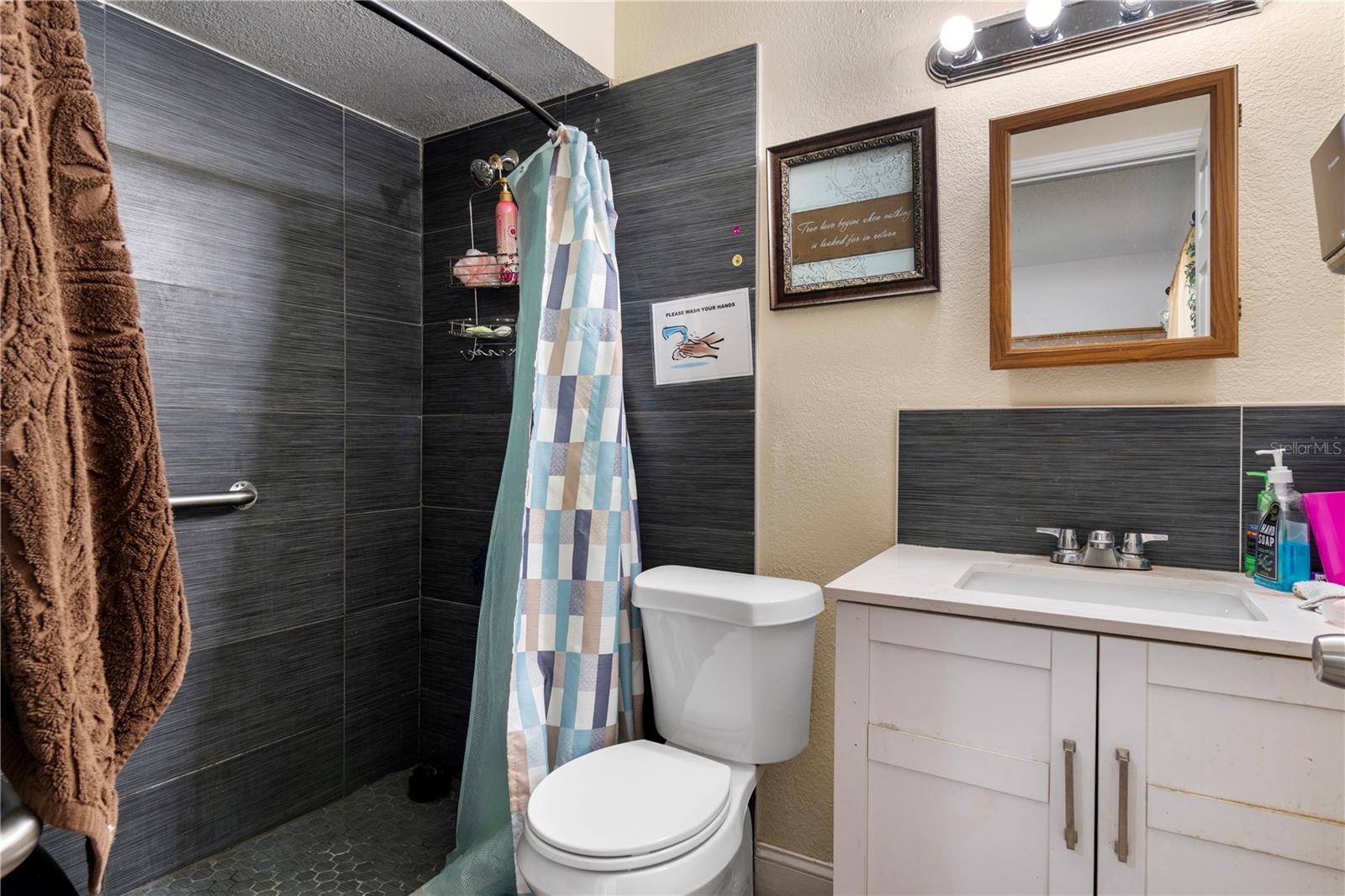 613 FOREST HILLS DR — photo 26