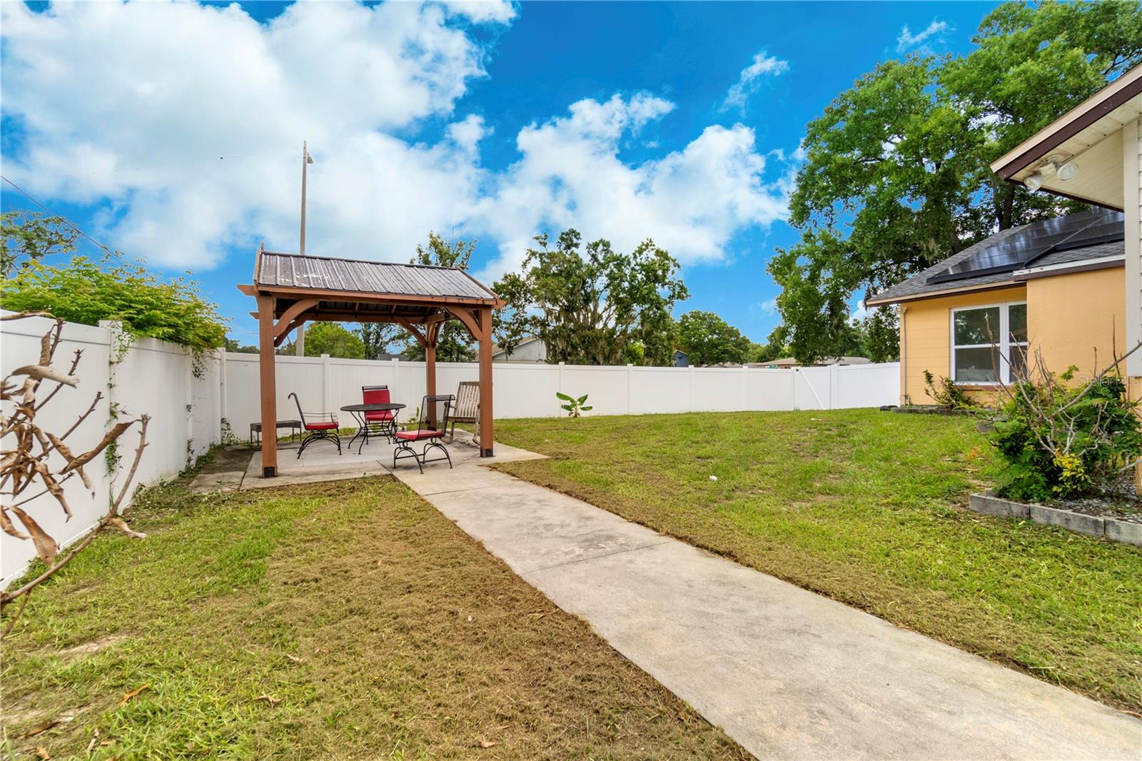 613 FOREST HILLS DR — photo 33