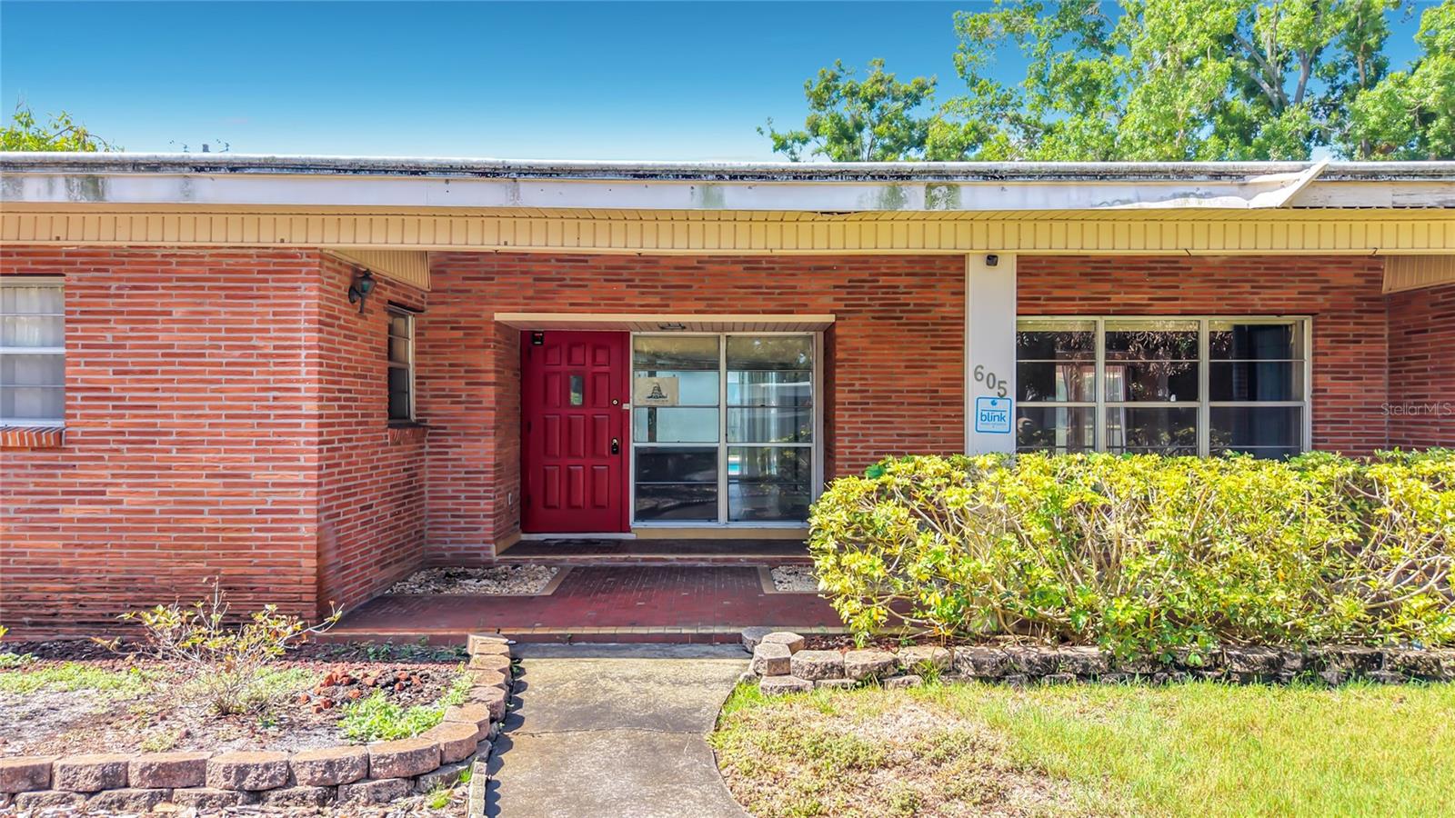 605 COURTNEY DR — photo 6