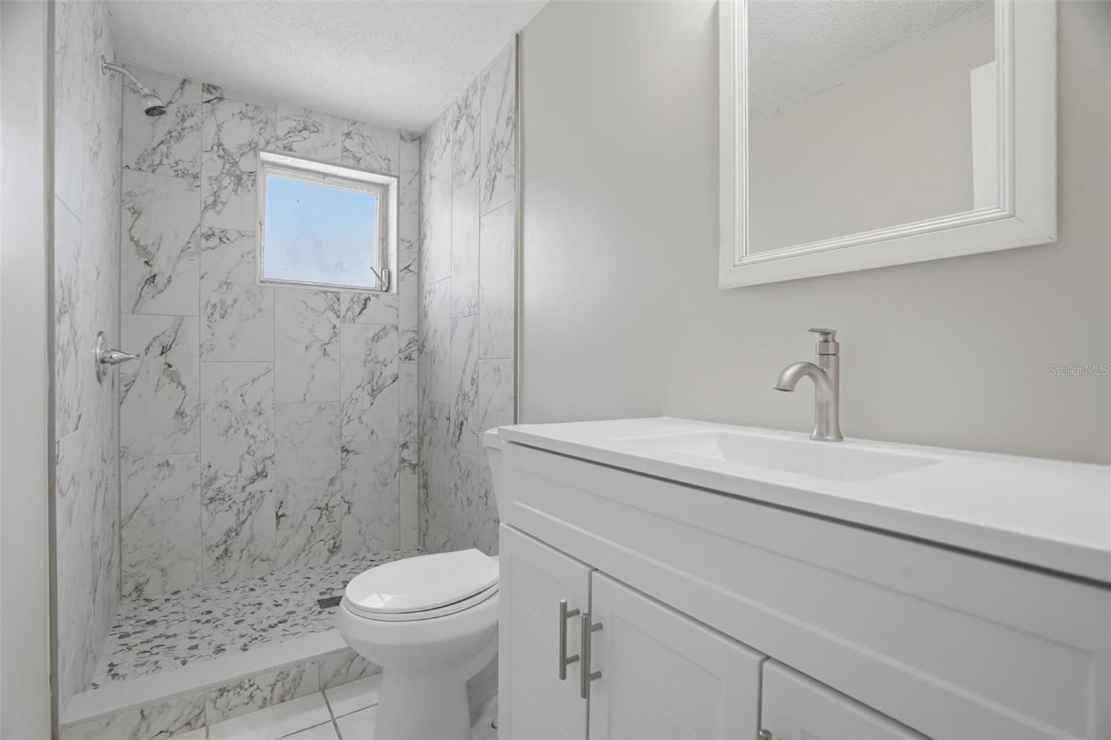 6430 BALDWYN AVE — photo 16