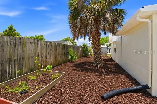 6430 BALDWYN AVE — photo 20