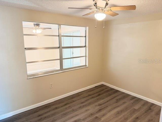 6430 BALDWYN AVE — photo 15