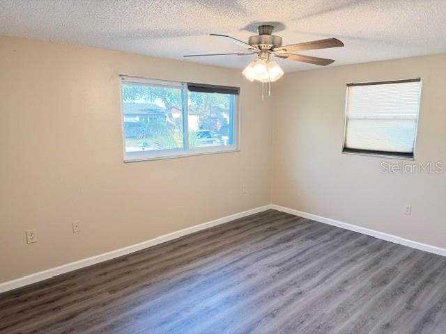 6430 BALDWYN AVE — photo 17
