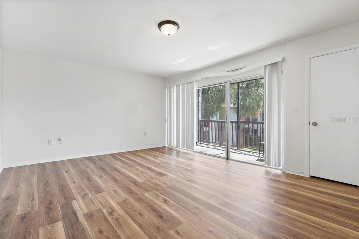 3840 N LAKE DR #125 — photo 3