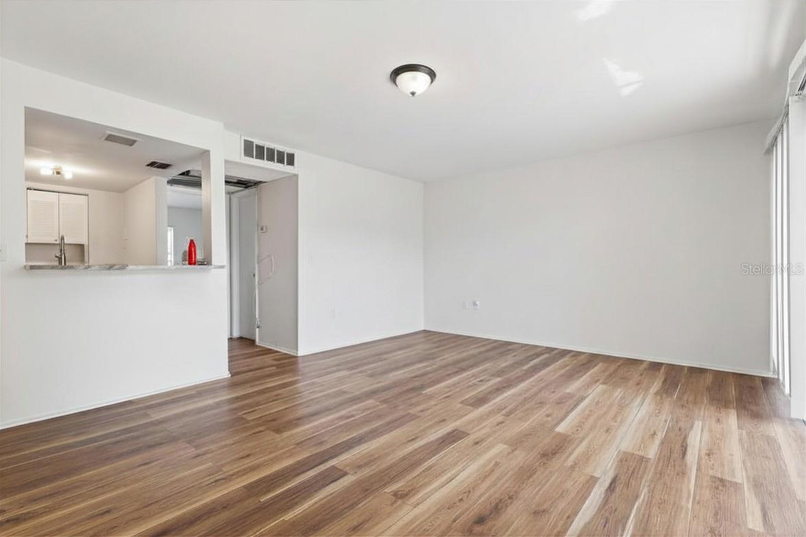 3840 N LAKE DR #125 — photo 4