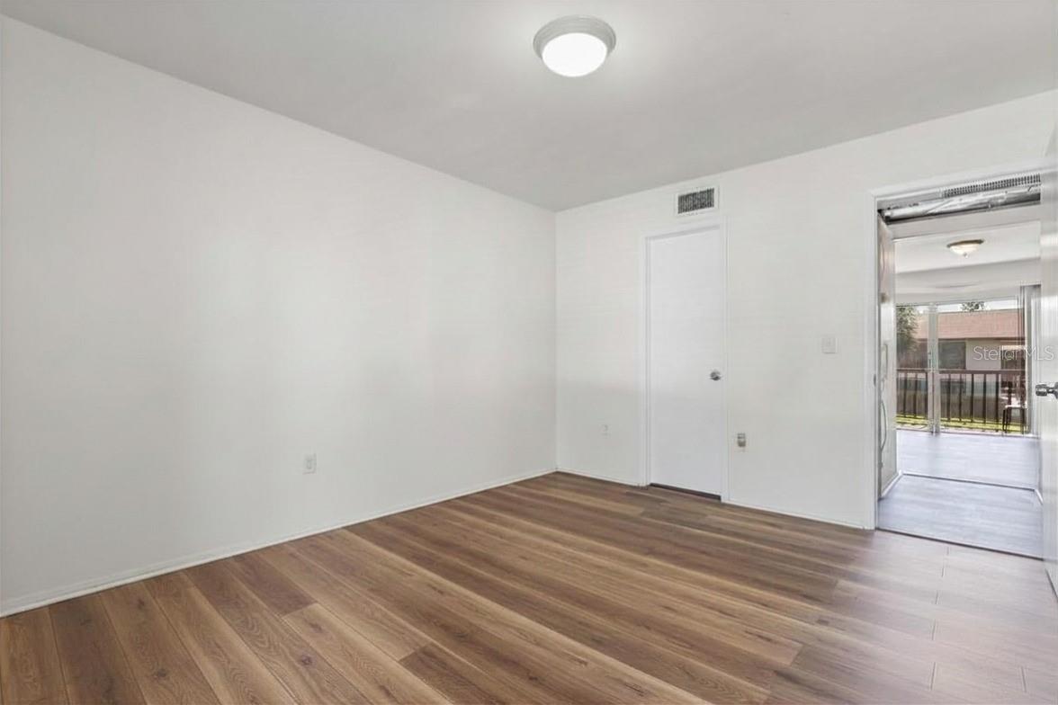 3840 N LAKE DR #125 — photo 8