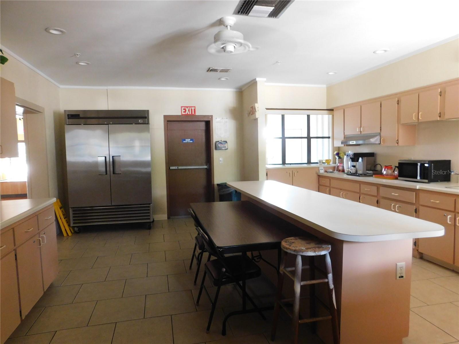 8020 HUNTERS WHIP ROW — photo 36