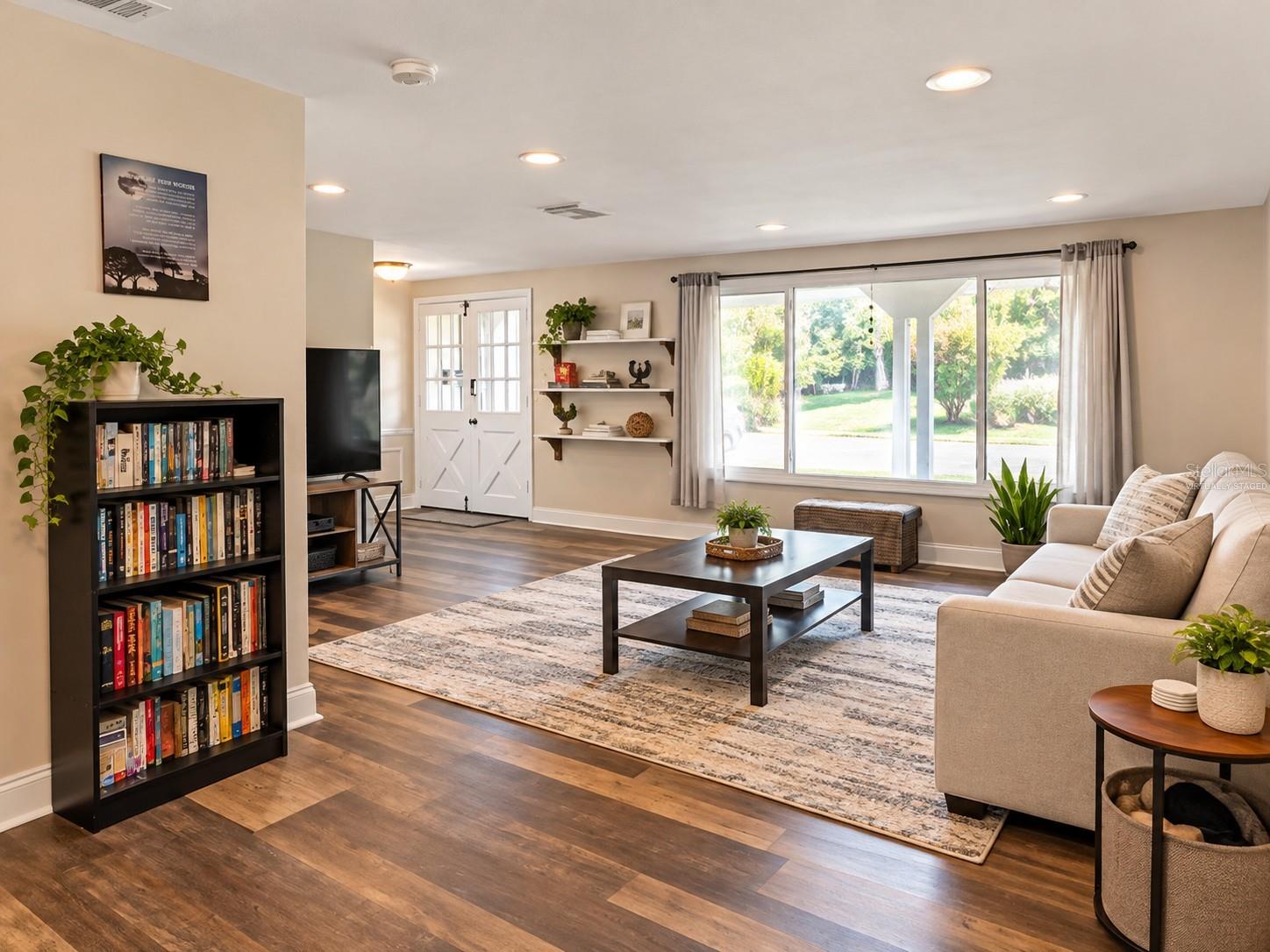 8020 HUNTERS WHIP ROW — photo 3