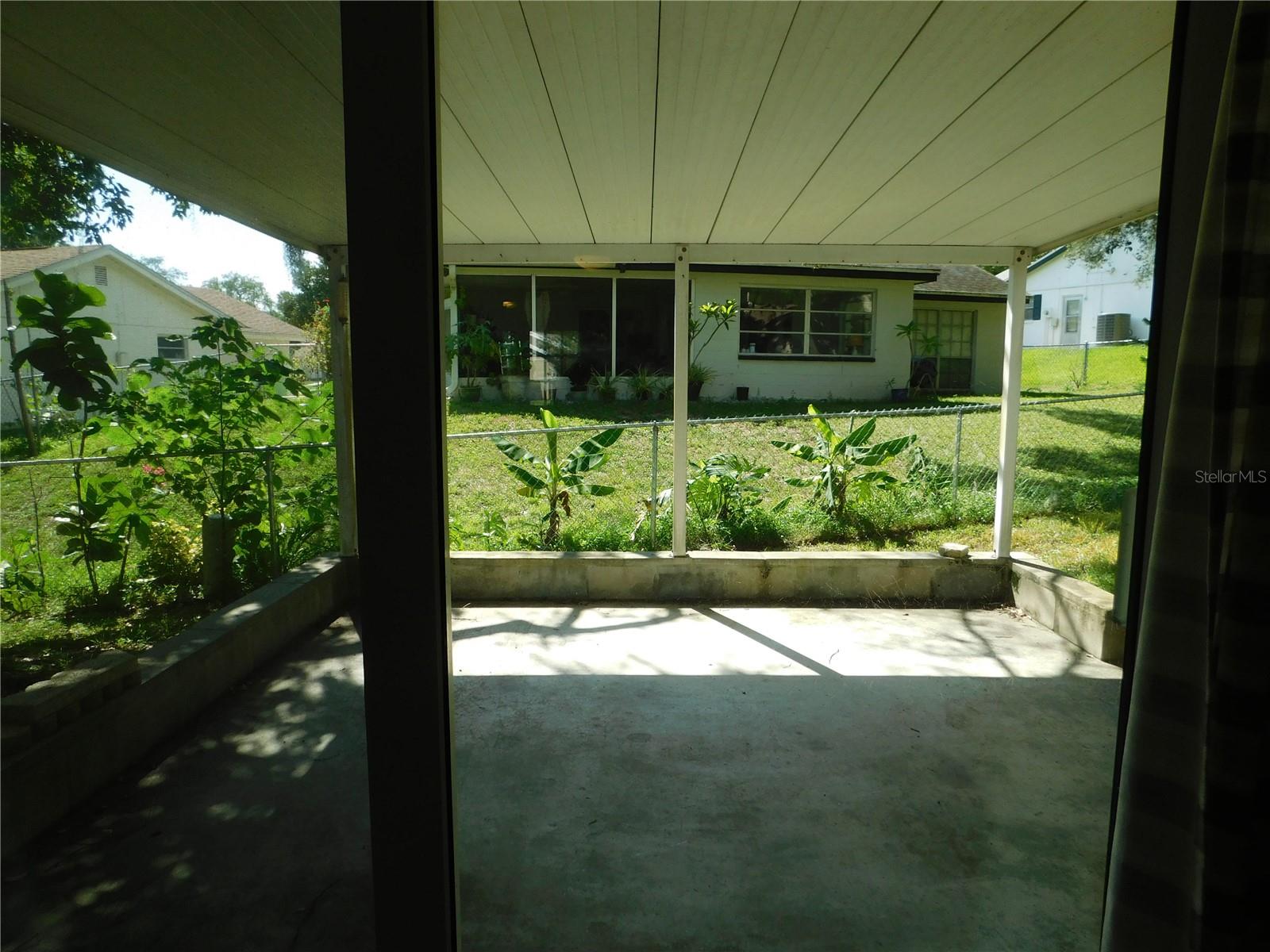 8020 HUNTERS WHIP ROW — photo 21