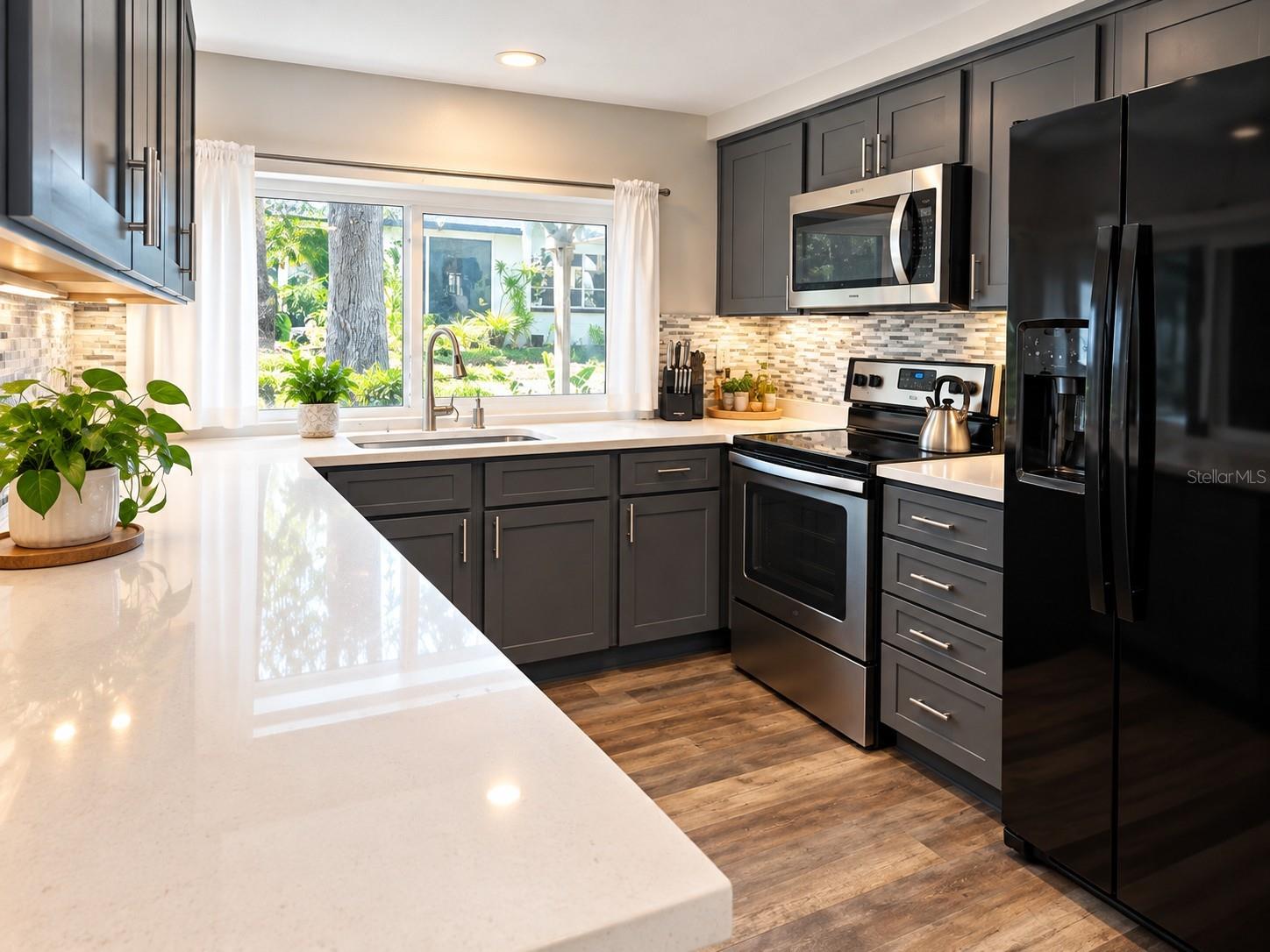 8020 HUNTERS WHIP ROW — photo 4