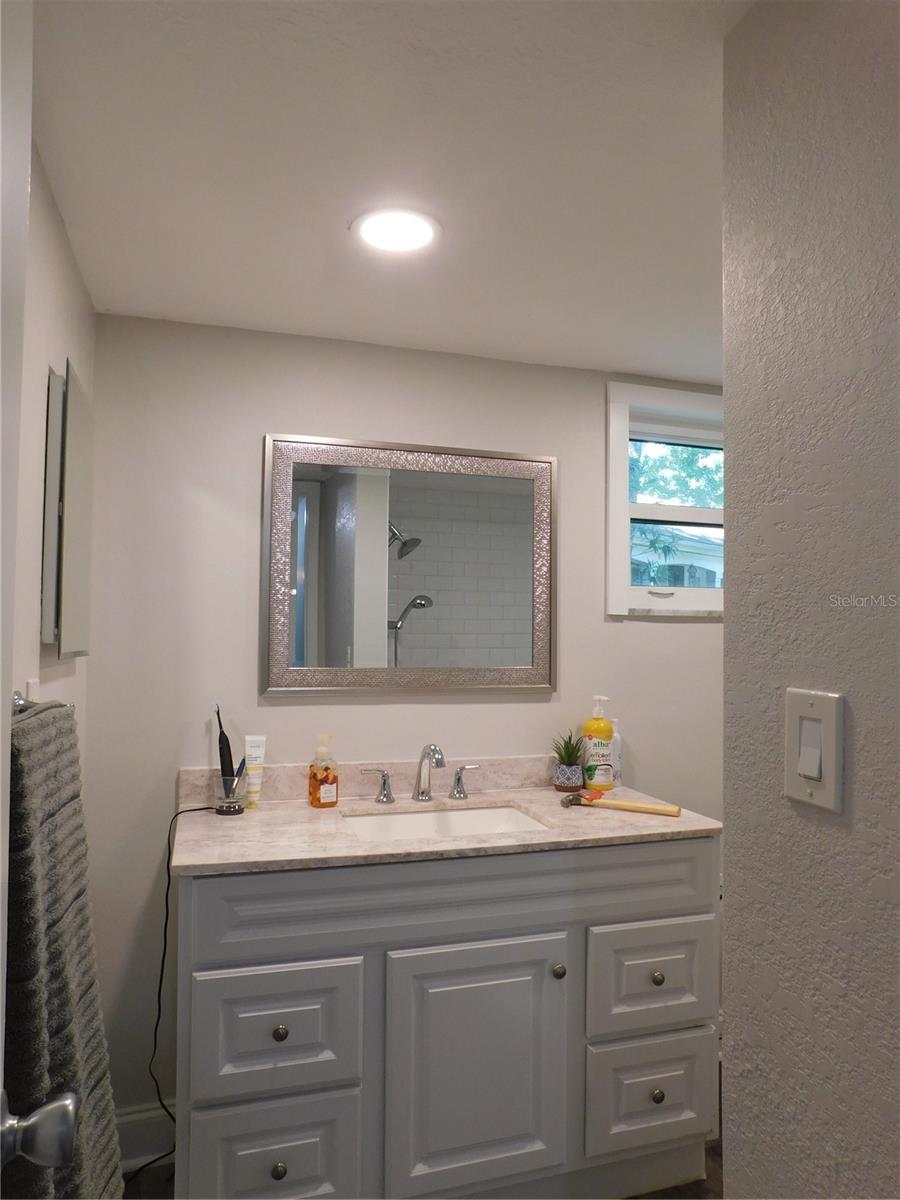 8020 HUNTERS WHIP ROW — photo 14