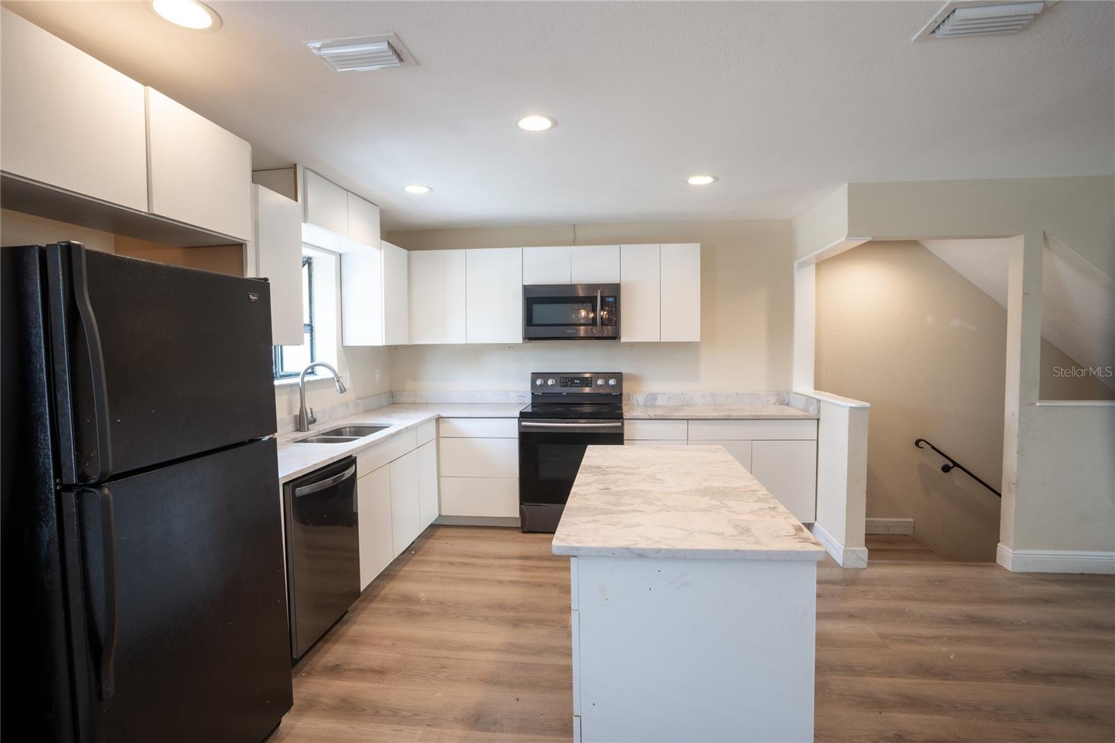 5409 SWEETWATER TERRACE CIR — photo 14