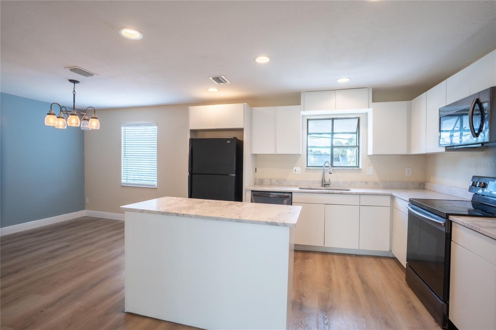 5409 SWEETWATER TERRACE CIR — photo 10