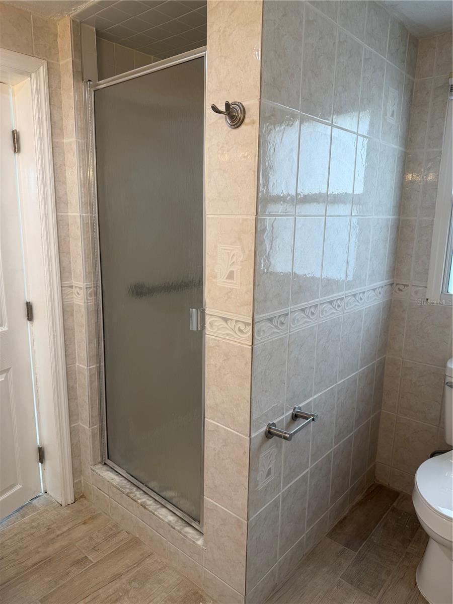 13423 SUSAN DR — photo 14