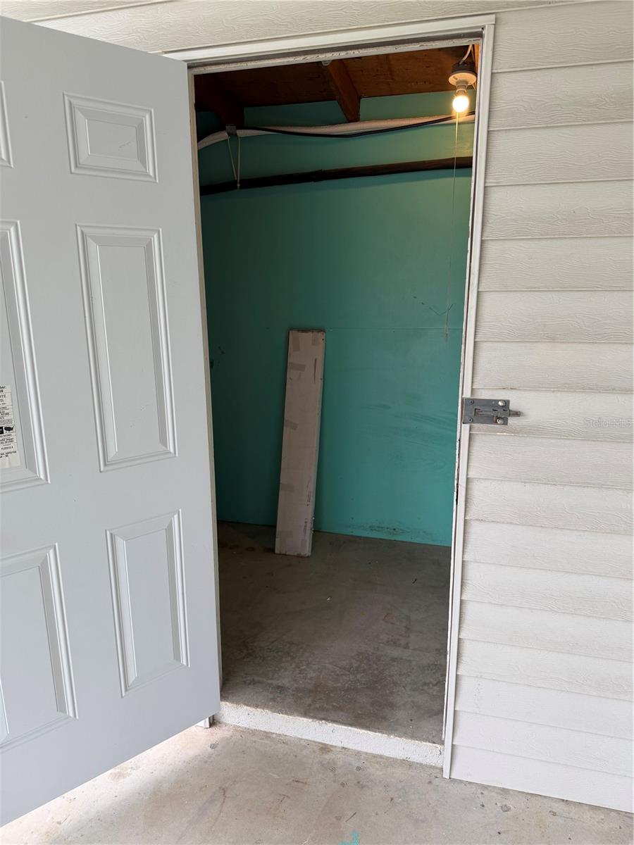 13423 SUSAN DR — photo 39