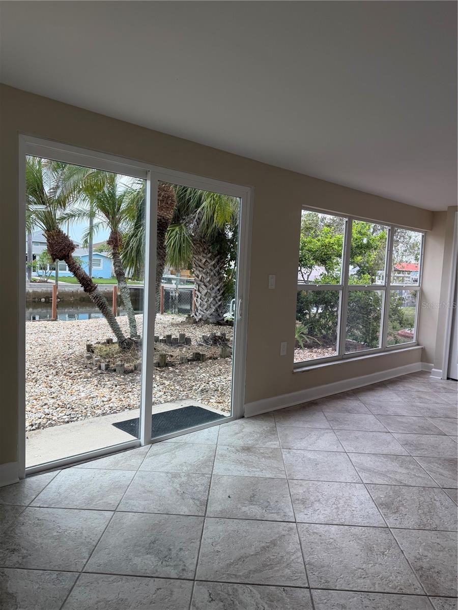 13423 SUSAN DR — photo 11