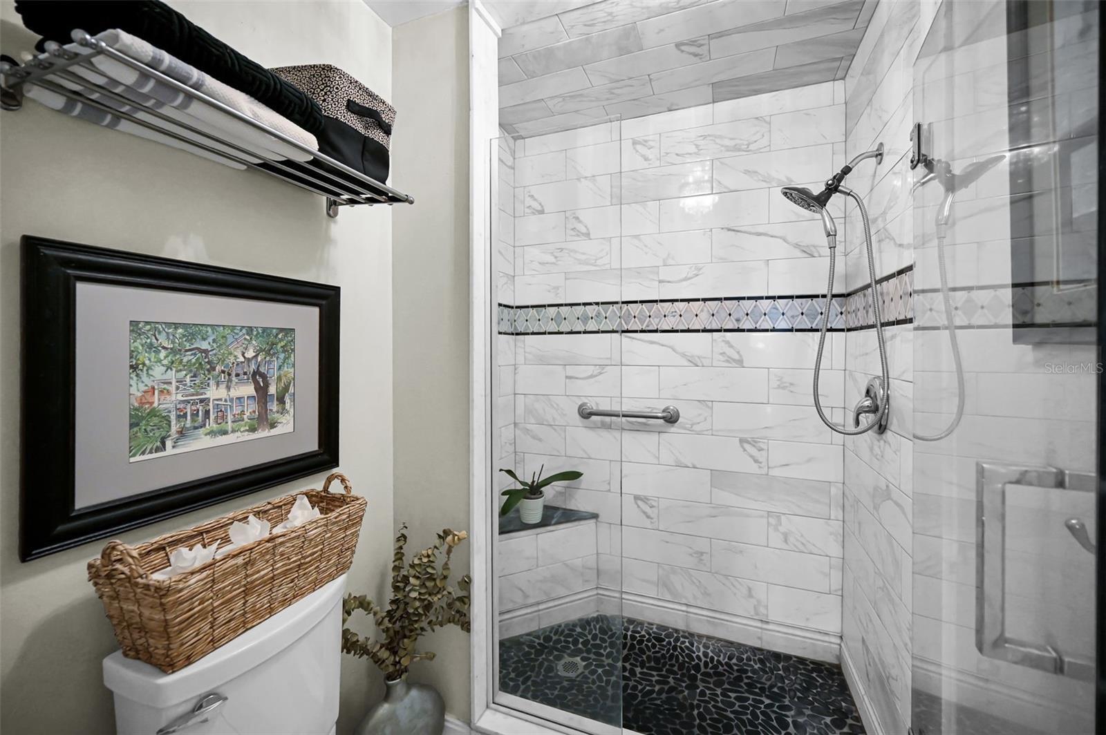 100 BLUFF VIEW DR #211C — photo 34