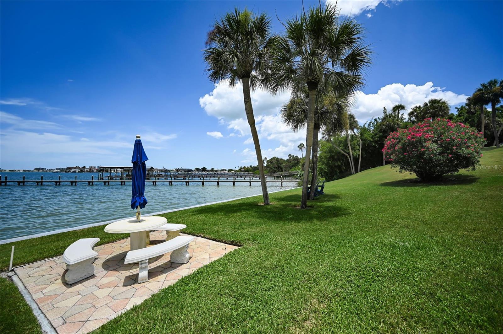 100 BLUFF VIEW DR #211C — photo 43