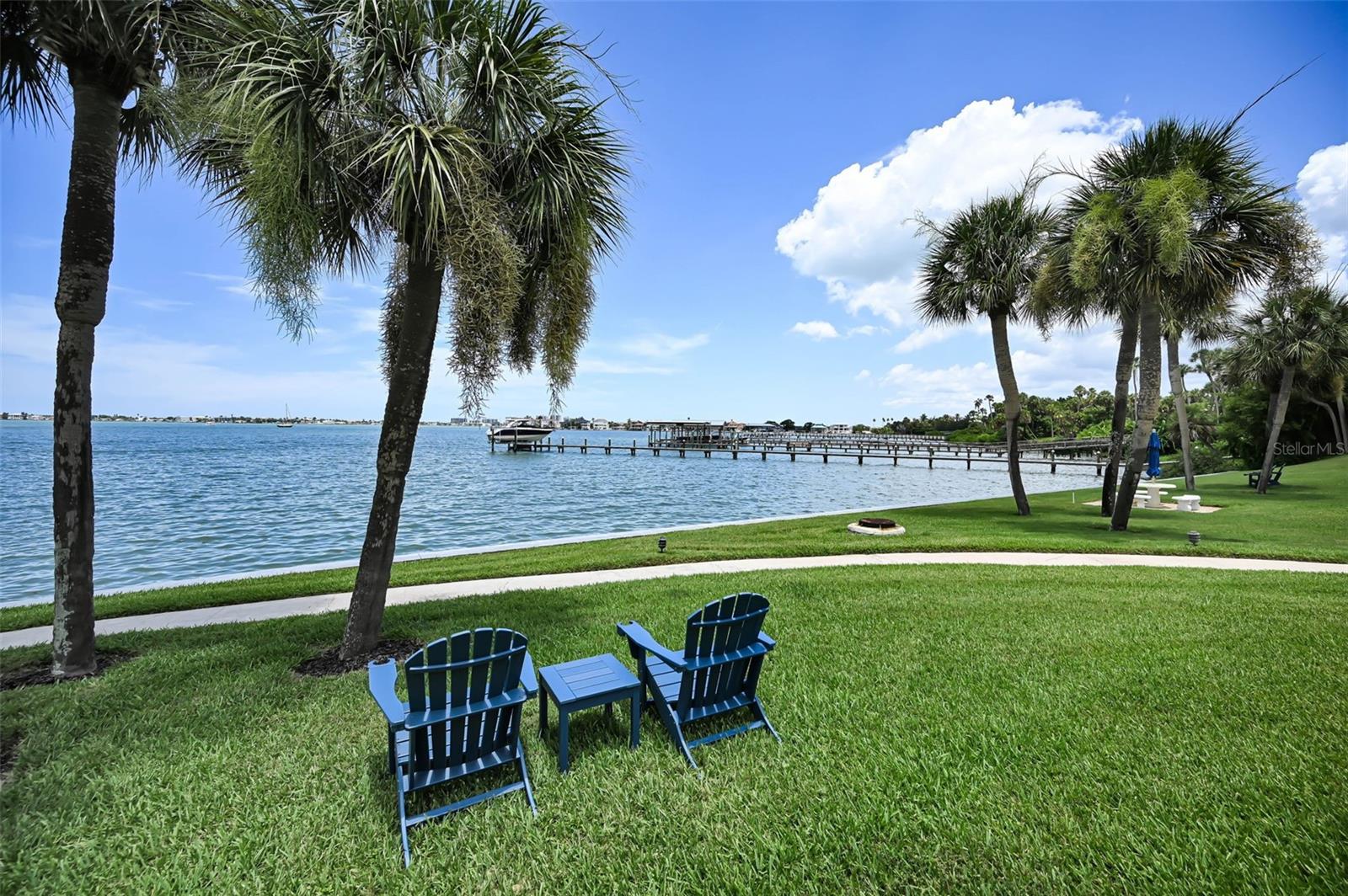 100 BLUFF VIEW DR #211C — photo 42