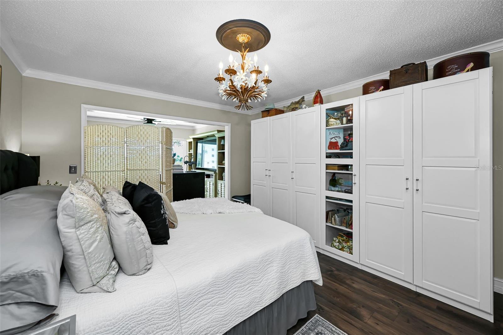 100 BLUFF VIEW DR #211C — photo 31