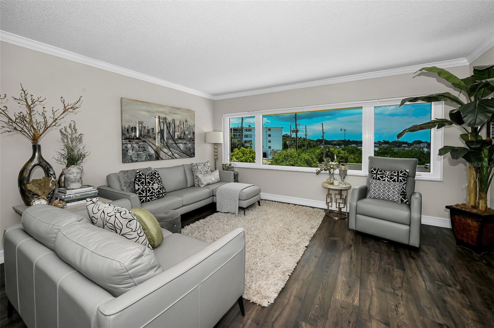 100 BLUFF VIEW DR #211C — photo 8