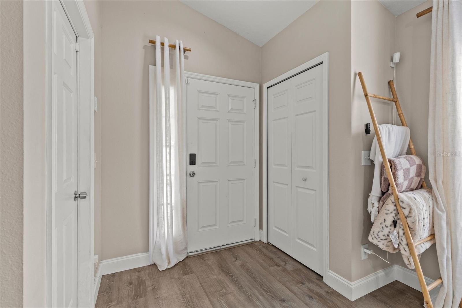 10611 LAKESIDE VISTA DR — photo 27