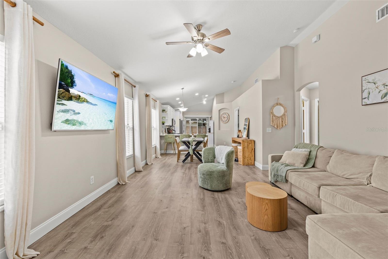 10611 LAKESIDE VISTA DR — photo 5