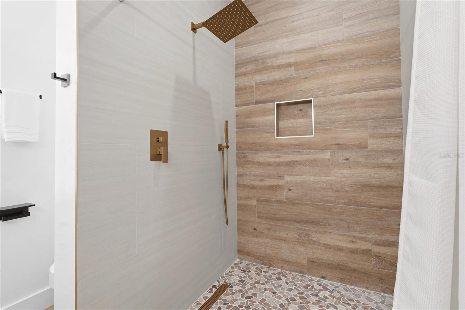 4074 REDBIRD CIR — photo 36