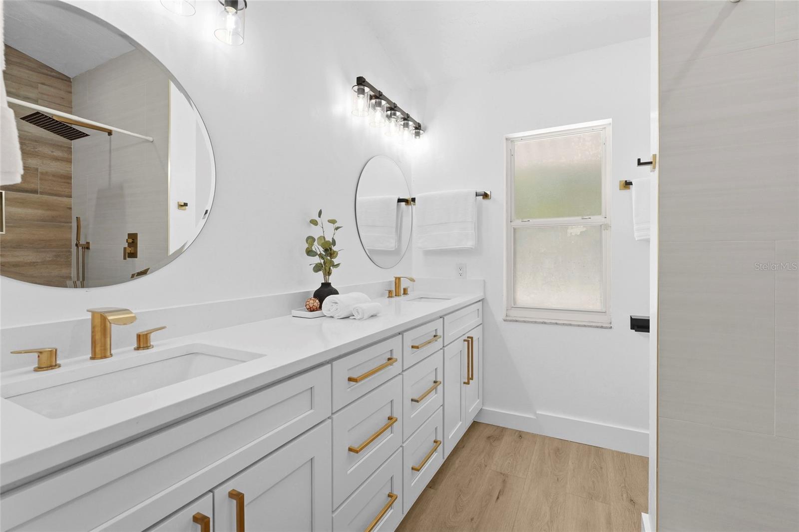 4074 REDBIRD CIR — photo 10