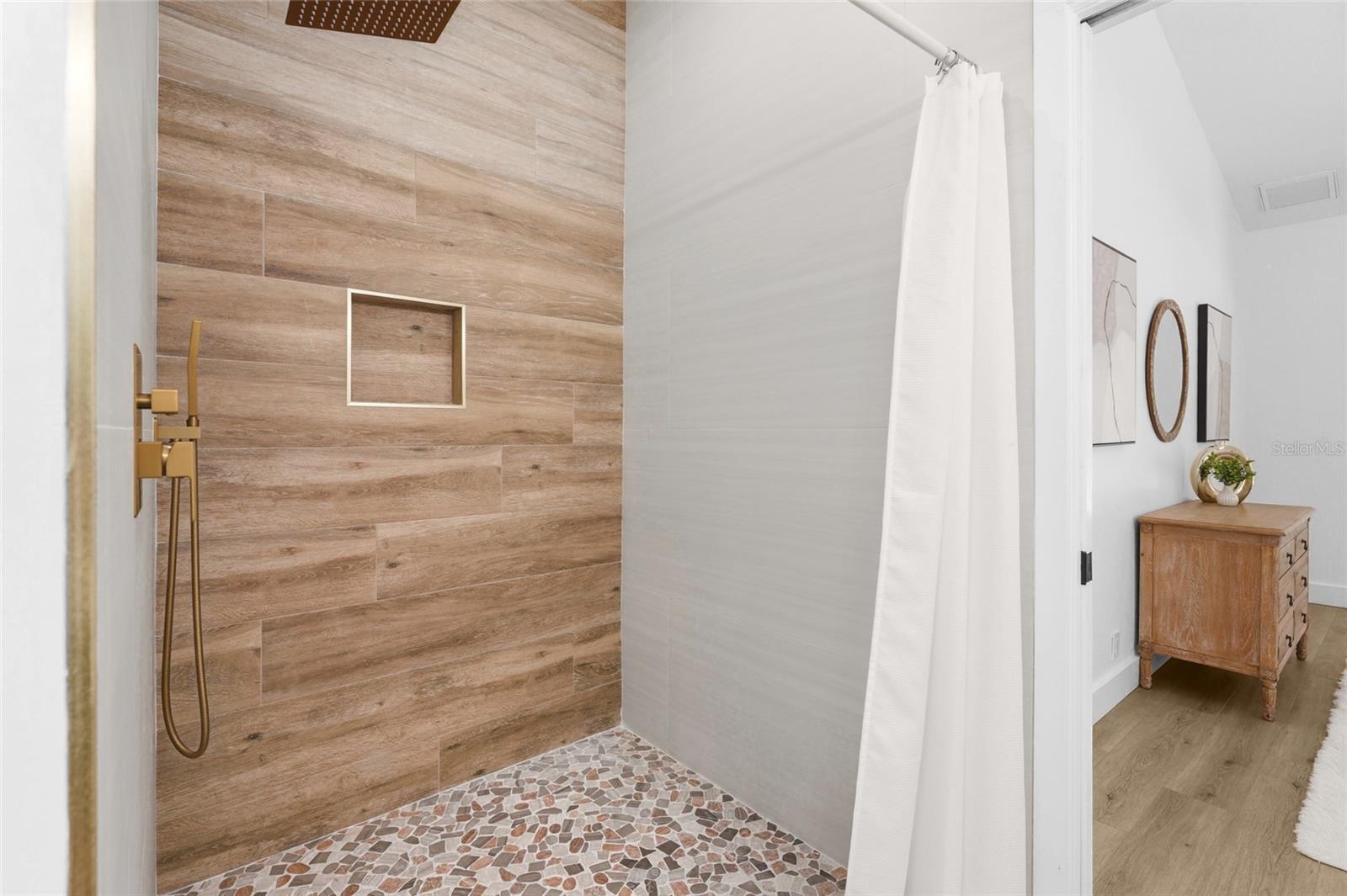 4074 REDBIRD CIR — photo 11