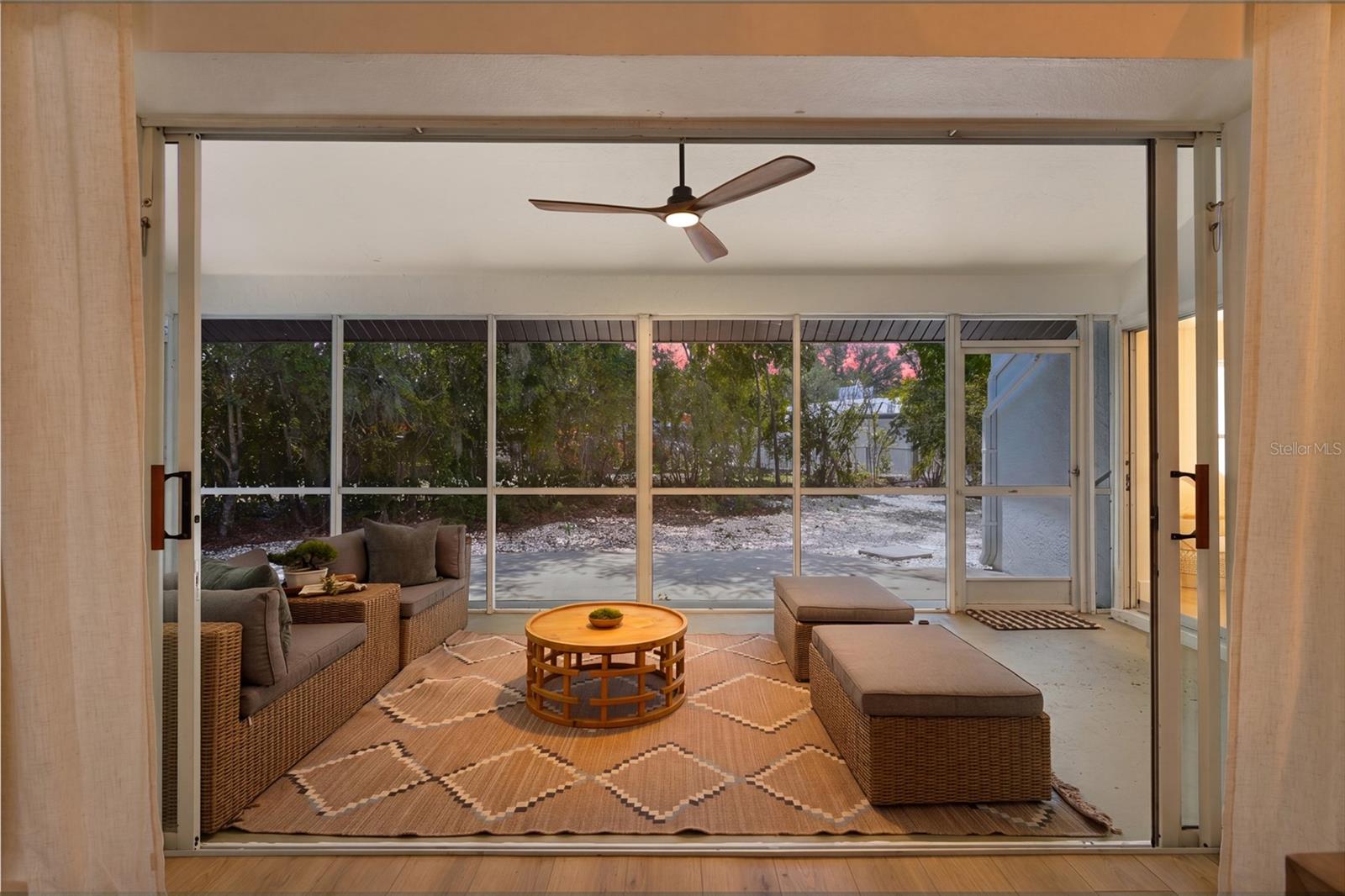 4074 REDBIRD CIR — photo 12