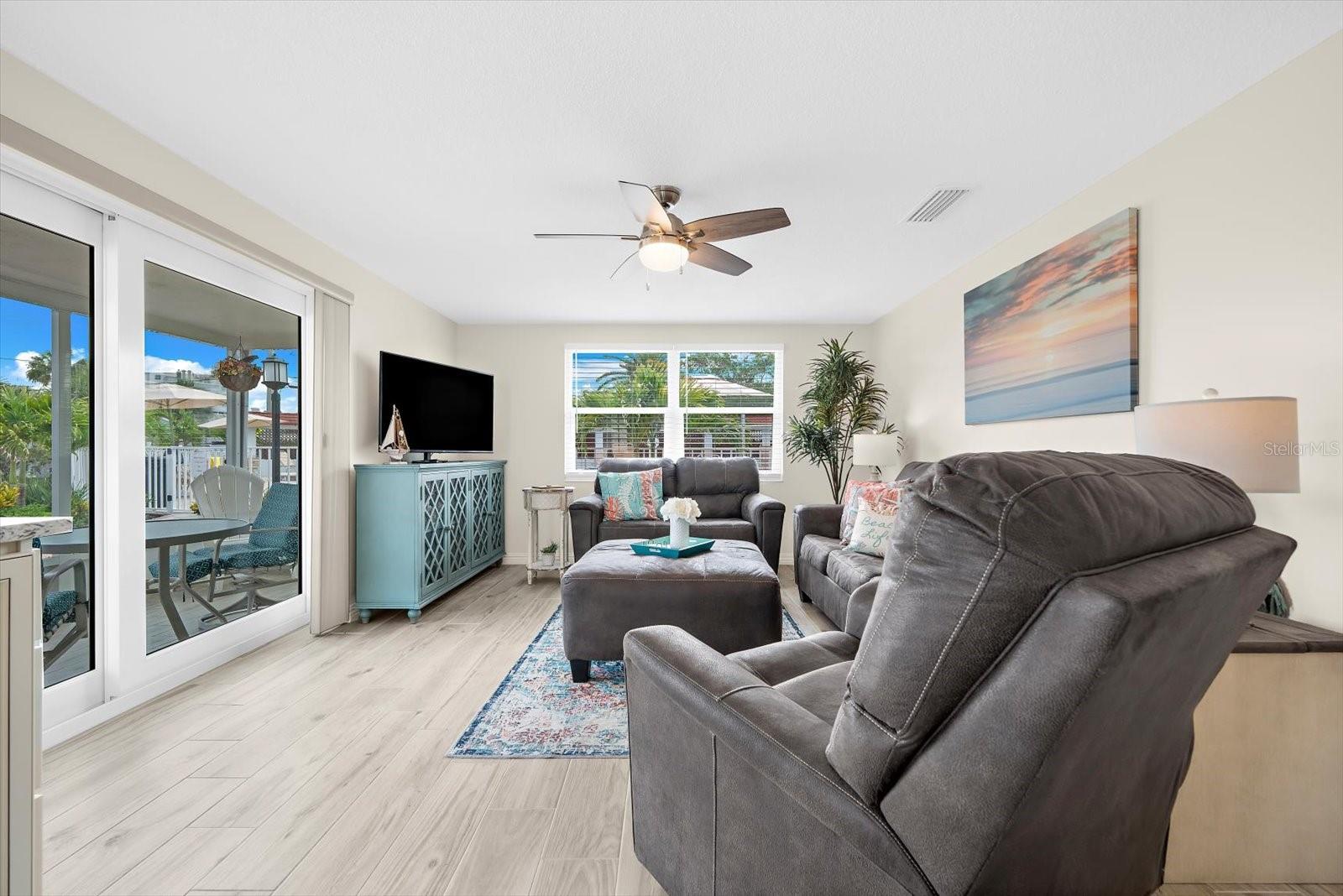 6154 MIDNIGHT PASS RD #B1 — photo 18