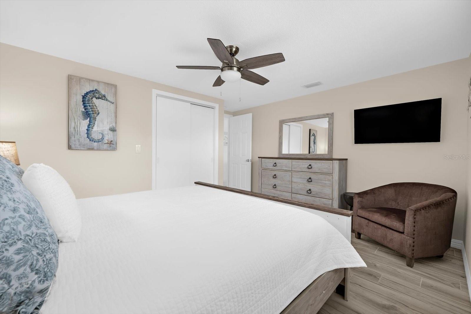 6154 MIDNIGHT PASS RD #B1 — photo 21