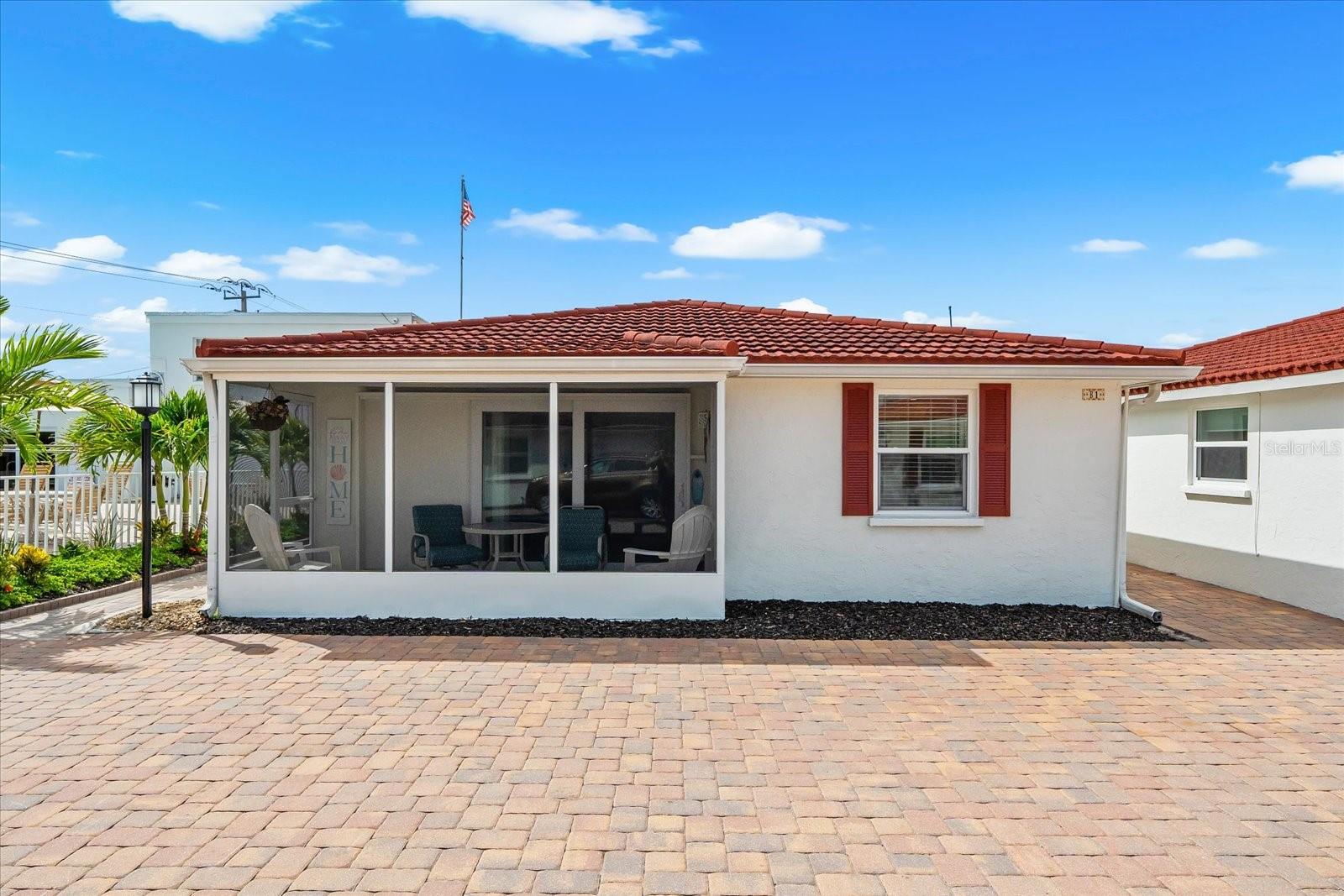 6154 MIDNIGHT PASS RD #B1 — photo 4
