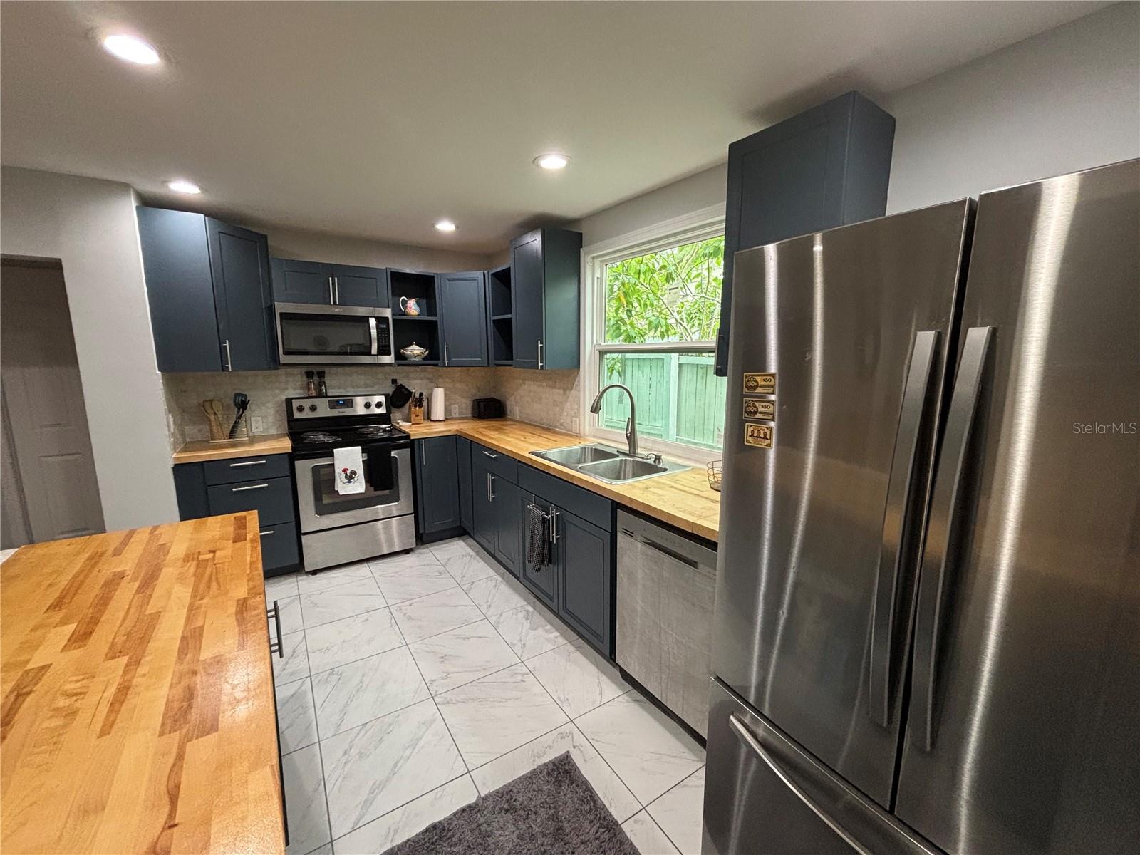 1319 S MICHIGAN AVE — photo 11