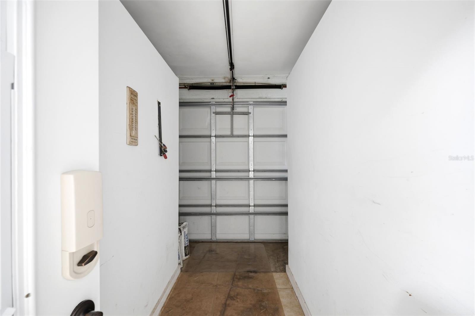 9116 LAKEVIEW DR — photo 38