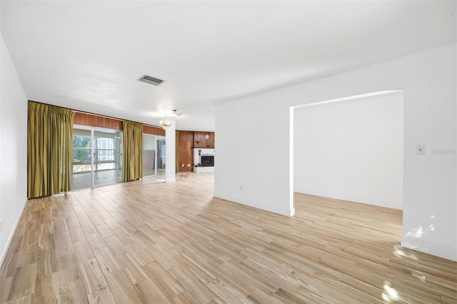 9116 LAKEVIEW DR — photo 10