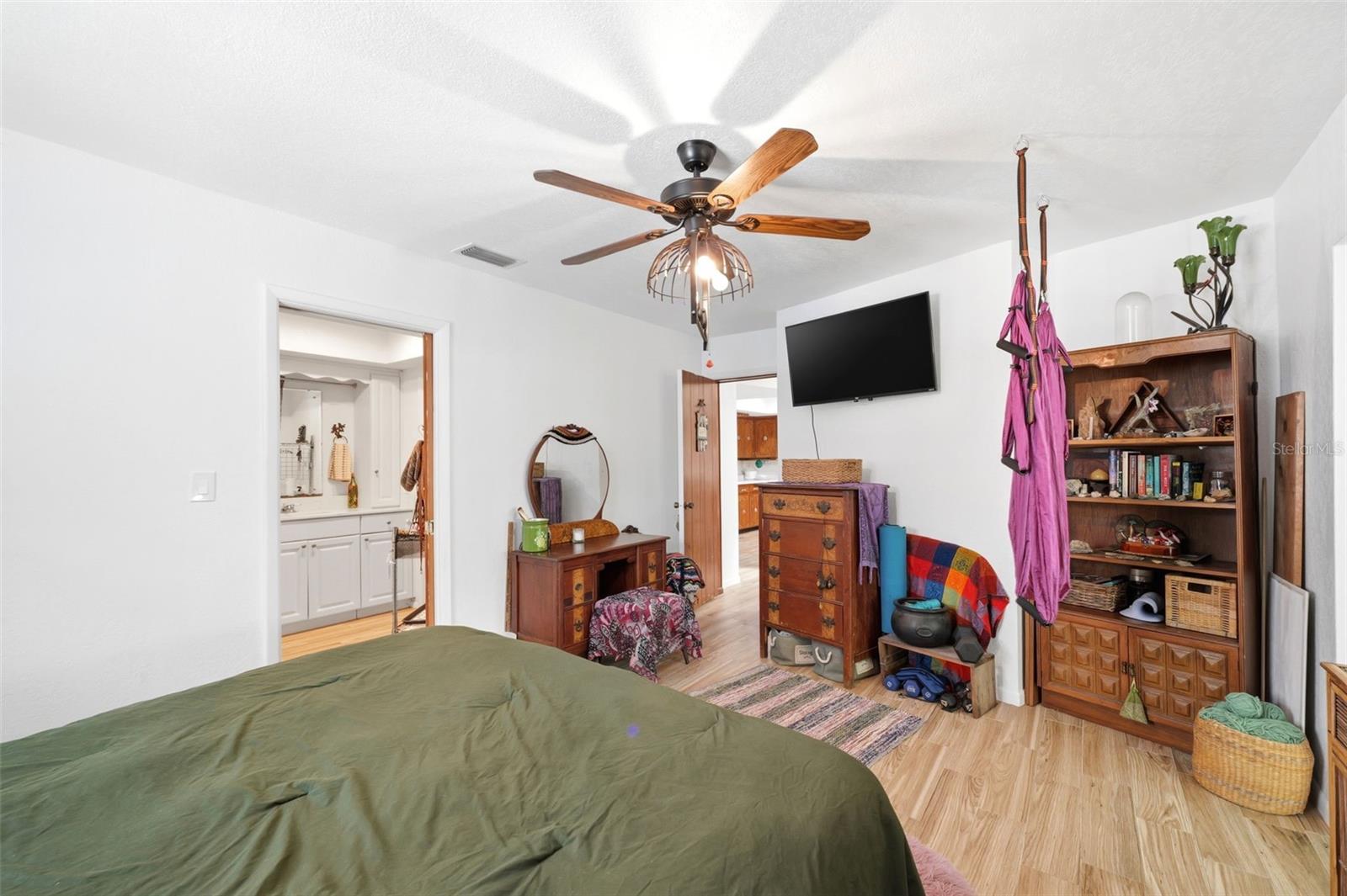 9116 LAKEVIEW DR — photo 25