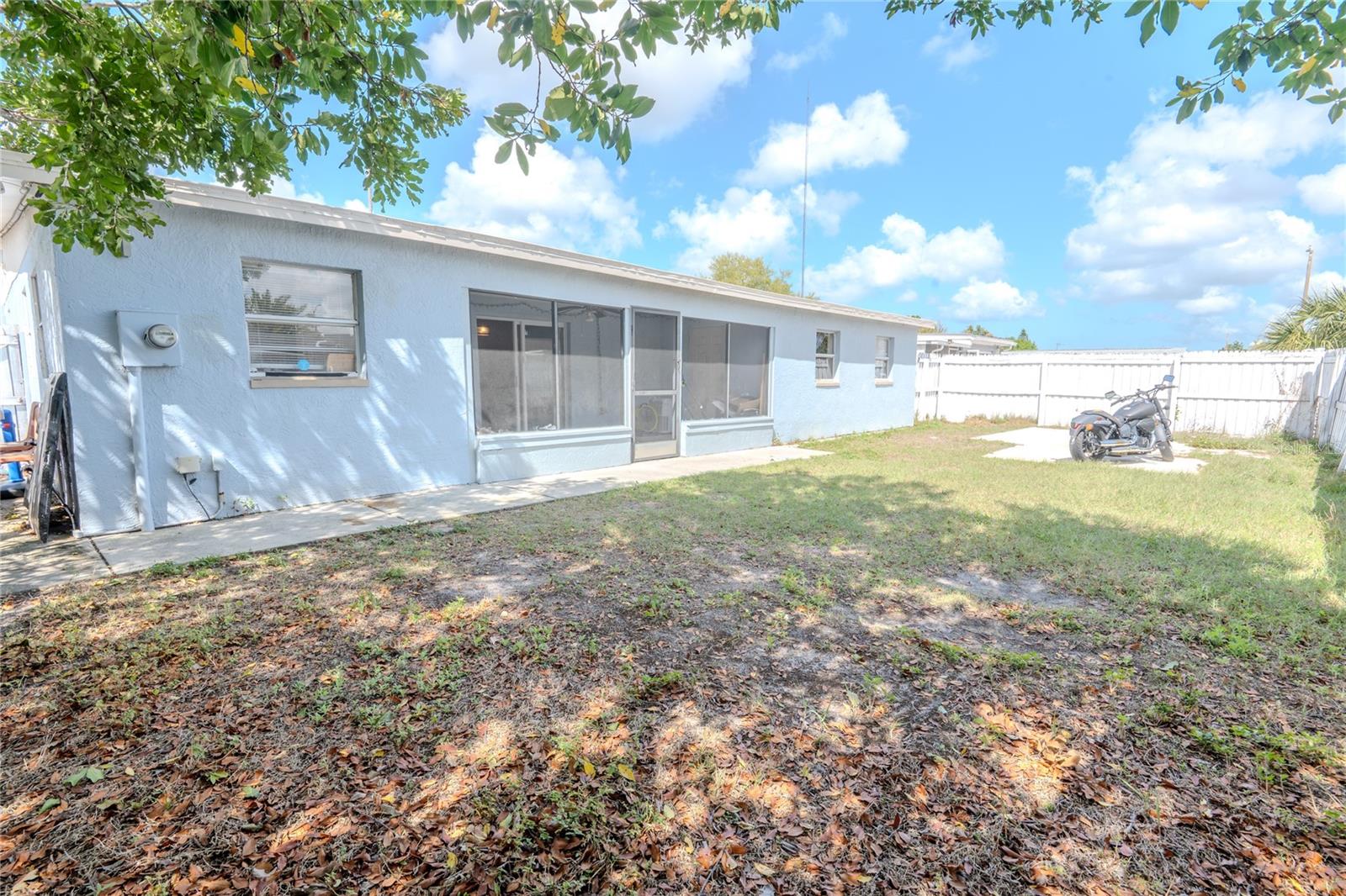 1050 DEAL LN — photo 18