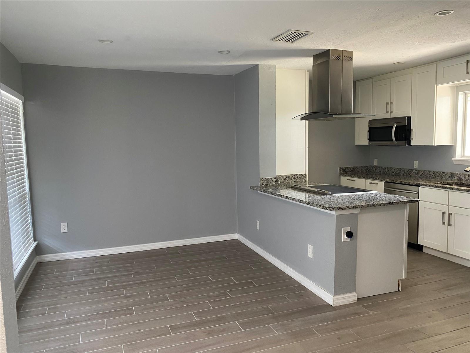 4394 SANDNER DR — photo 47