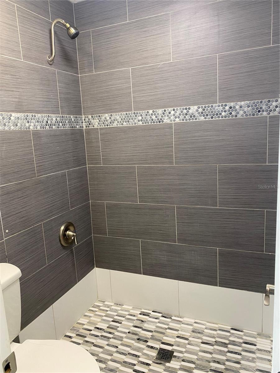 4394 SANDNER DR — photo 13