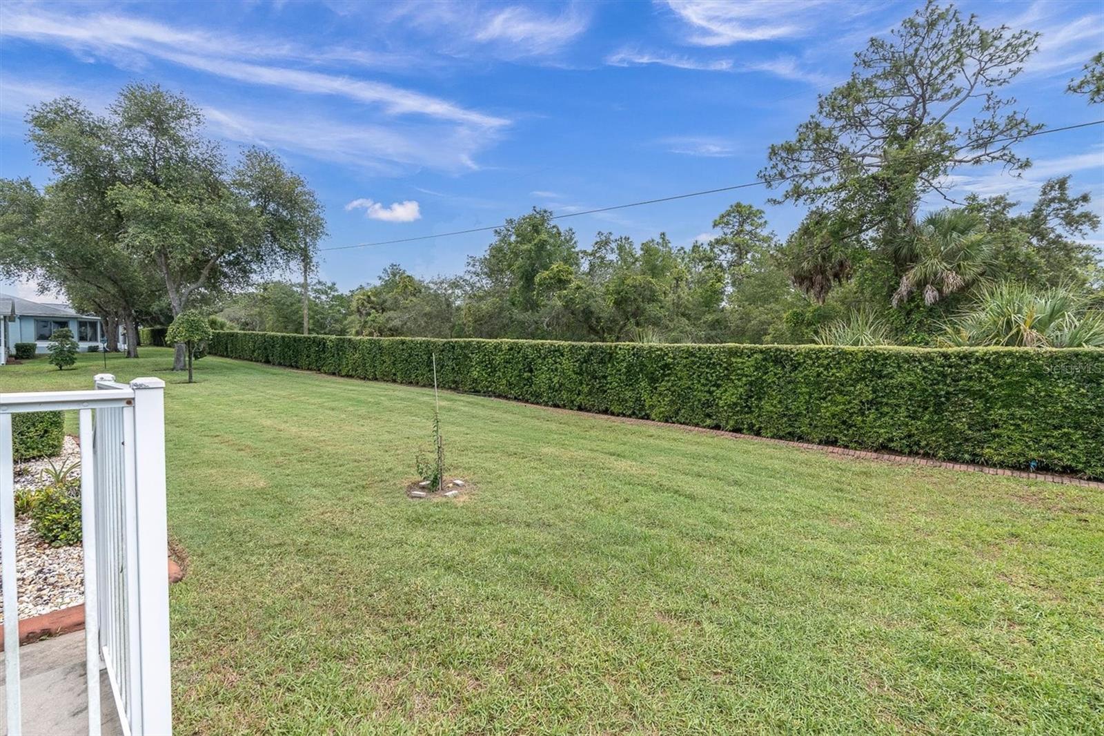 11250 HOLLANDER AVE — photo 38